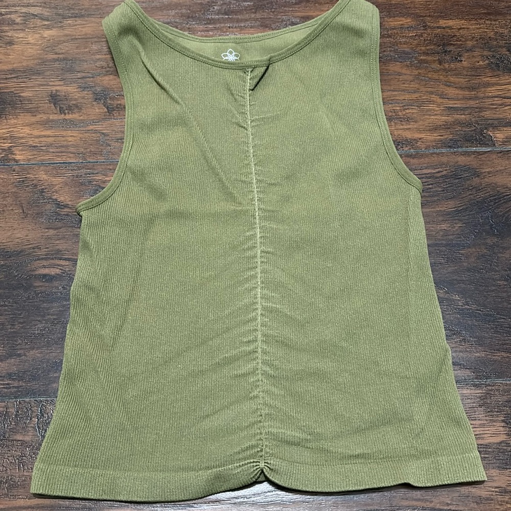 Aura ribbed fitted tank M/L